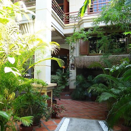 Alibi Guesthouse Phnom Penh Eksteriør bilde