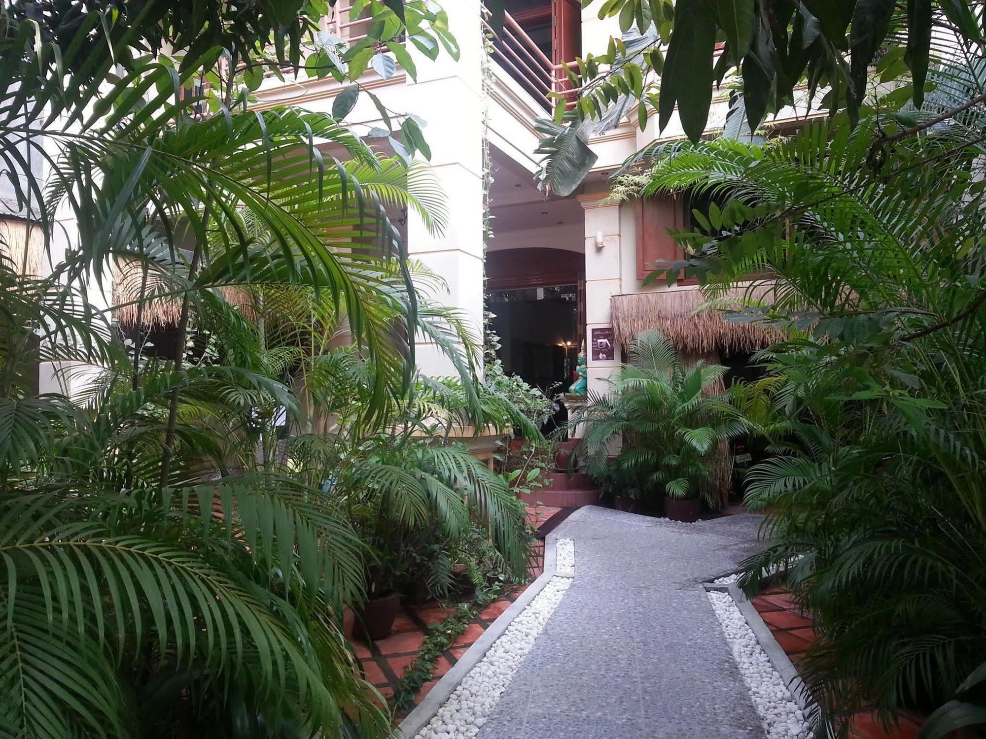 Alibi Guesthouse Phnom Penh Eksteriør bilde