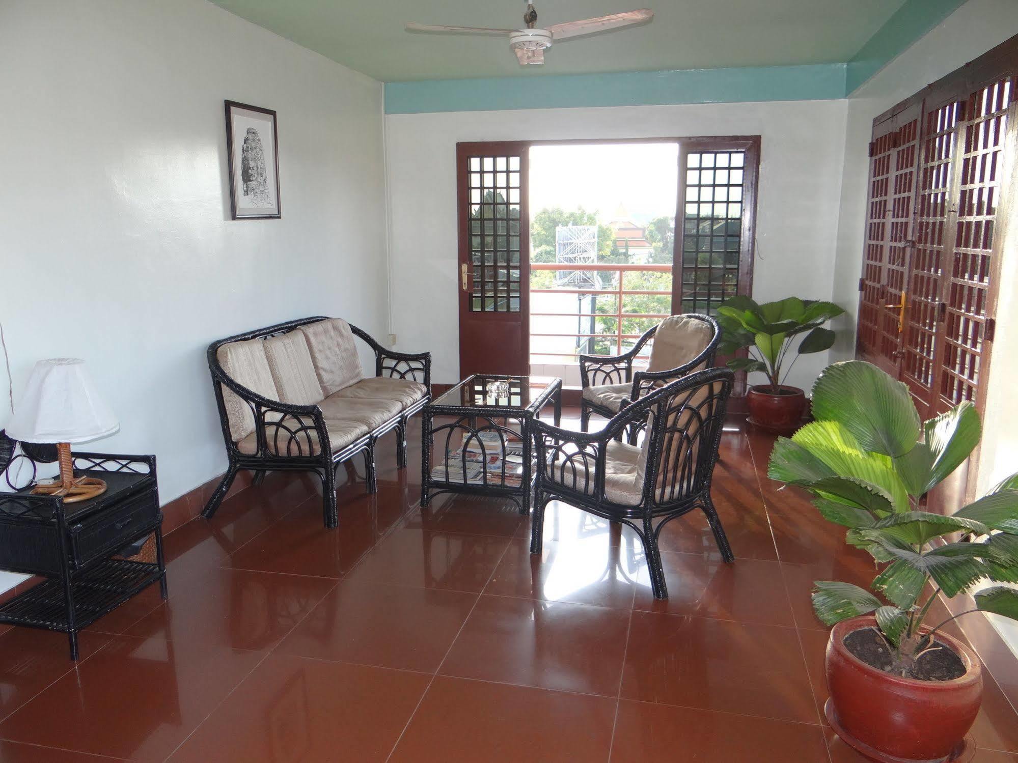 Alibi Guesthouse Phnom Penh Eksteriør bilde